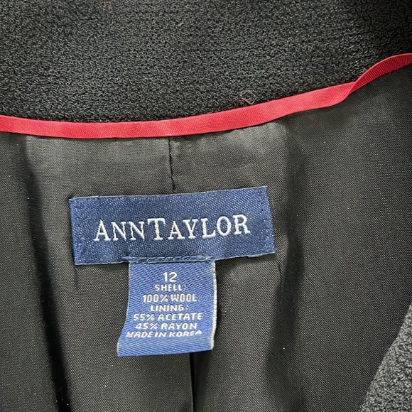 Ann Taylor - Picture 5 of 6